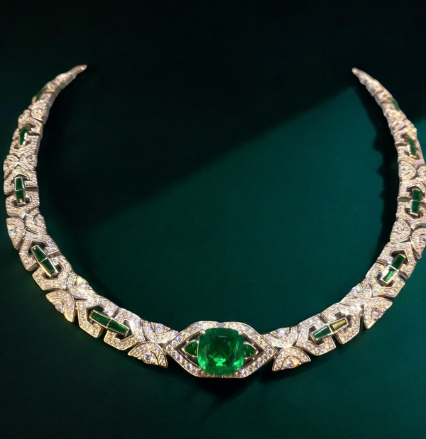 Verdant Gaze Necklace